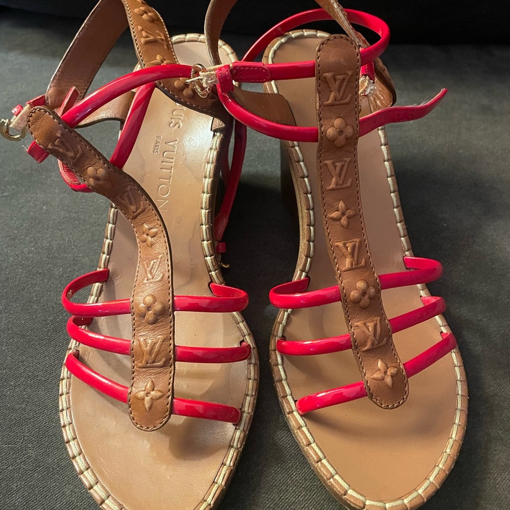 Louis Vuitton Brown Wedge Sandal with Red Straps - Picture 6 of 12